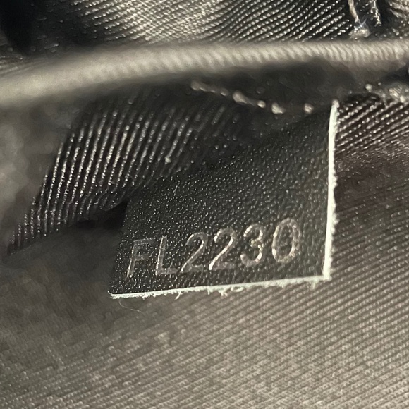 Louis Vuitton Discovery Backpack - Picture 4 of 5